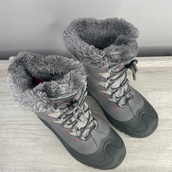 Like New! Columbia Bugaboot gray and pink snow boots size 4 - Picture 10 of 12